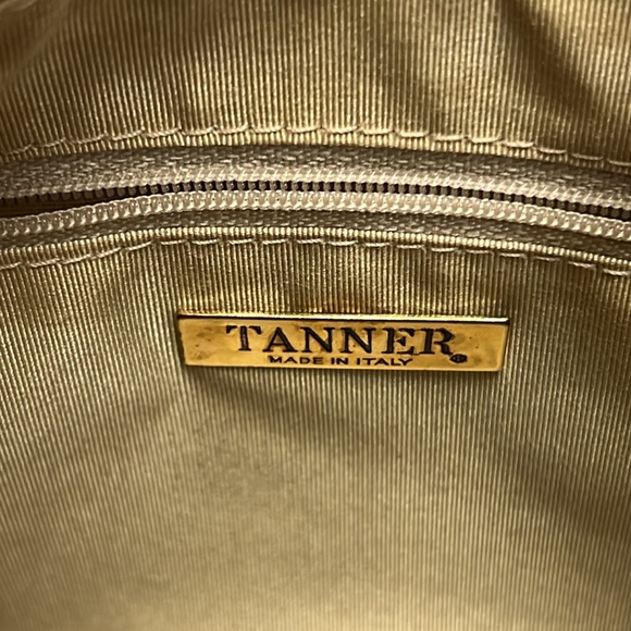 SOLD IN STORE Tanner Made in Italy Genuine Leather Embossed Shoulder Bag - Picture 8 of 16
